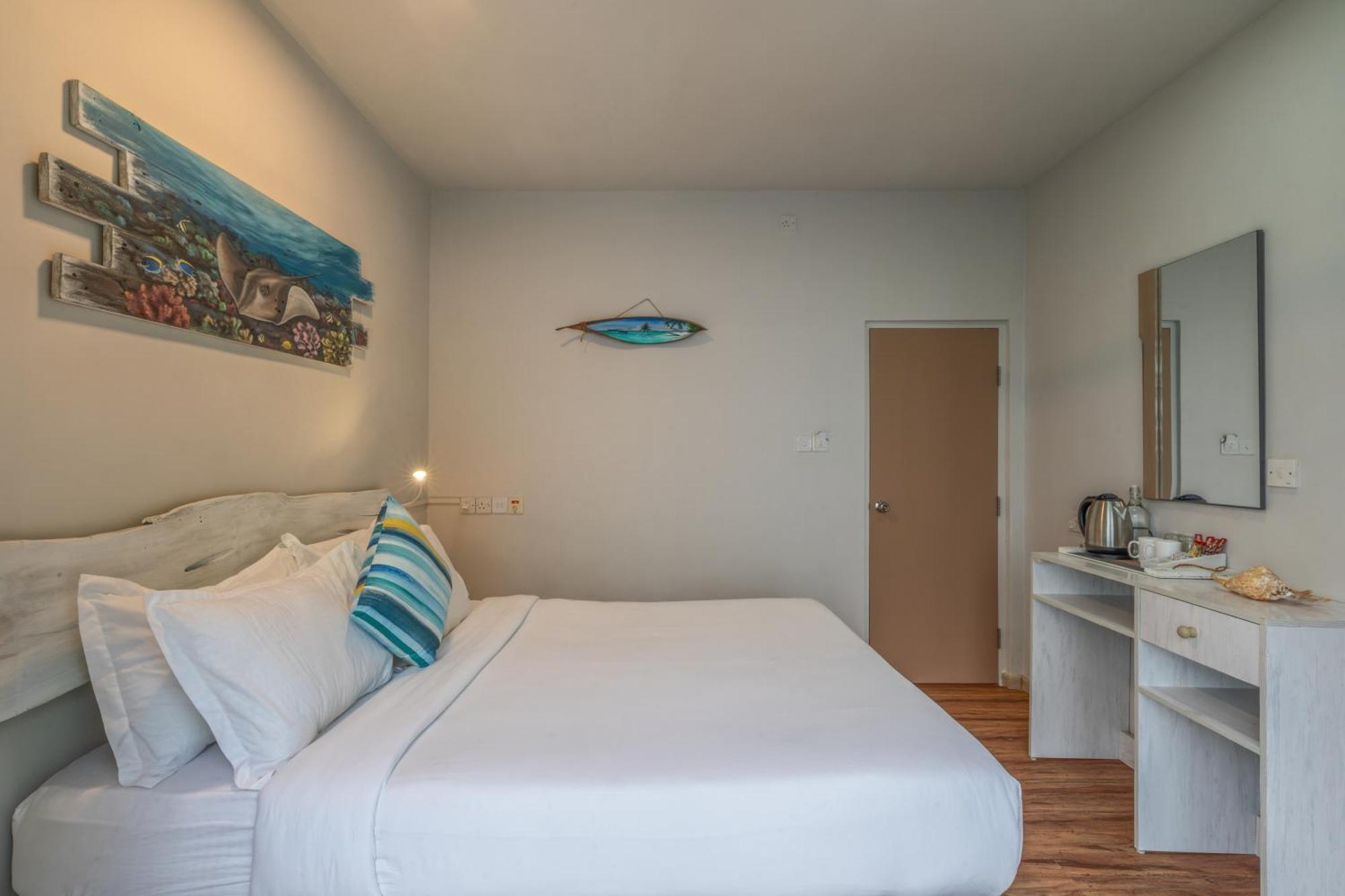 Ocean Pearl Maldives At Gulhi Island Hotel Exterior foto